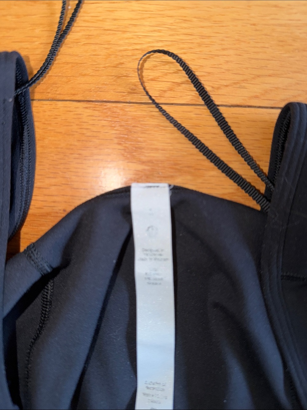 lululemon athletica Lululemon Black Align Cropped V-Neck Short Sleeve Size 2 - Picture 5 of 6